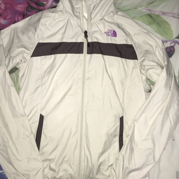 The north face white rain jacket - Picture 3 of 5